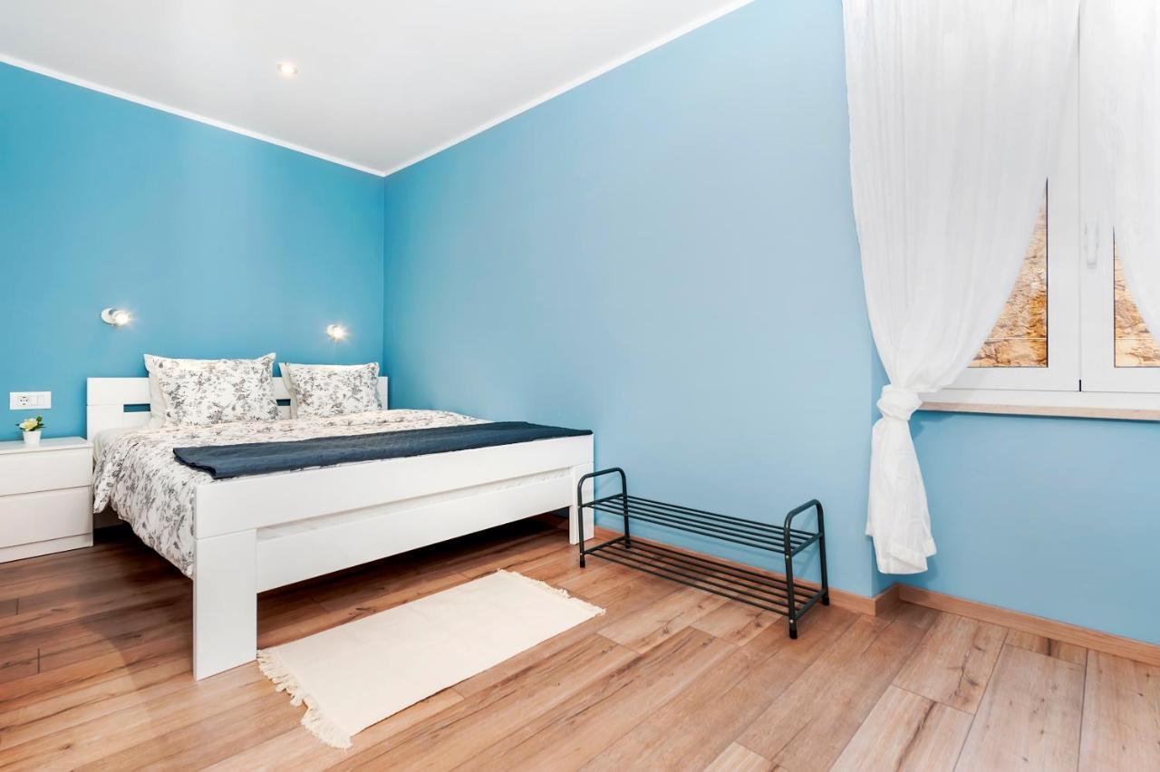 רוביני Otto Apartment With Sea View And Parking מראה חיצוני תמונה